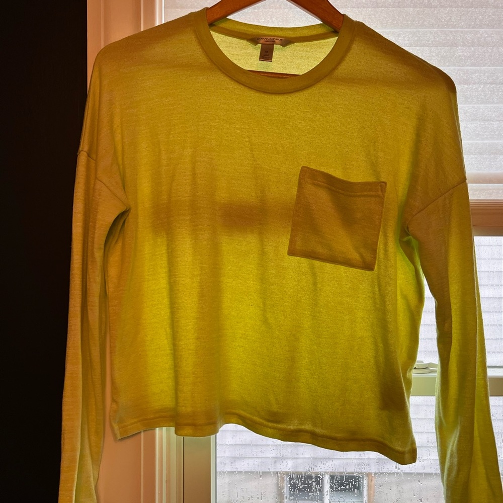Banana Republic Luxespun cropped long sleeve tee size XS